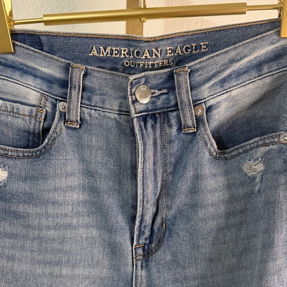 American Eagle Outfitters Women's mom jeans-Light Blue- Ripped - Size 2 - Picture 2 of 9